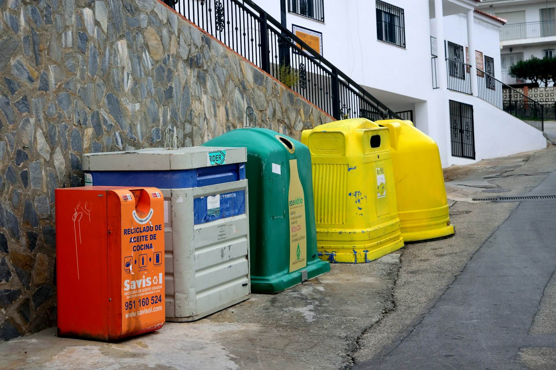 AI-Powered Urban Cleanliness Monitoring